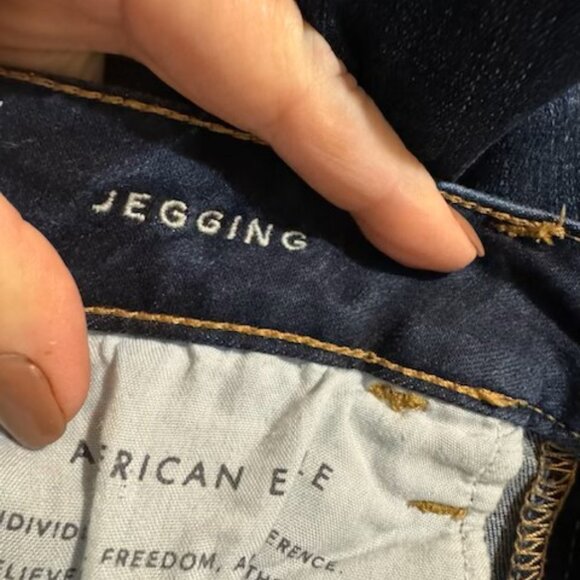 * ❤️AMERICAN EAGLE JEGGINGS SIZE: 0 - Picture 5 of 5